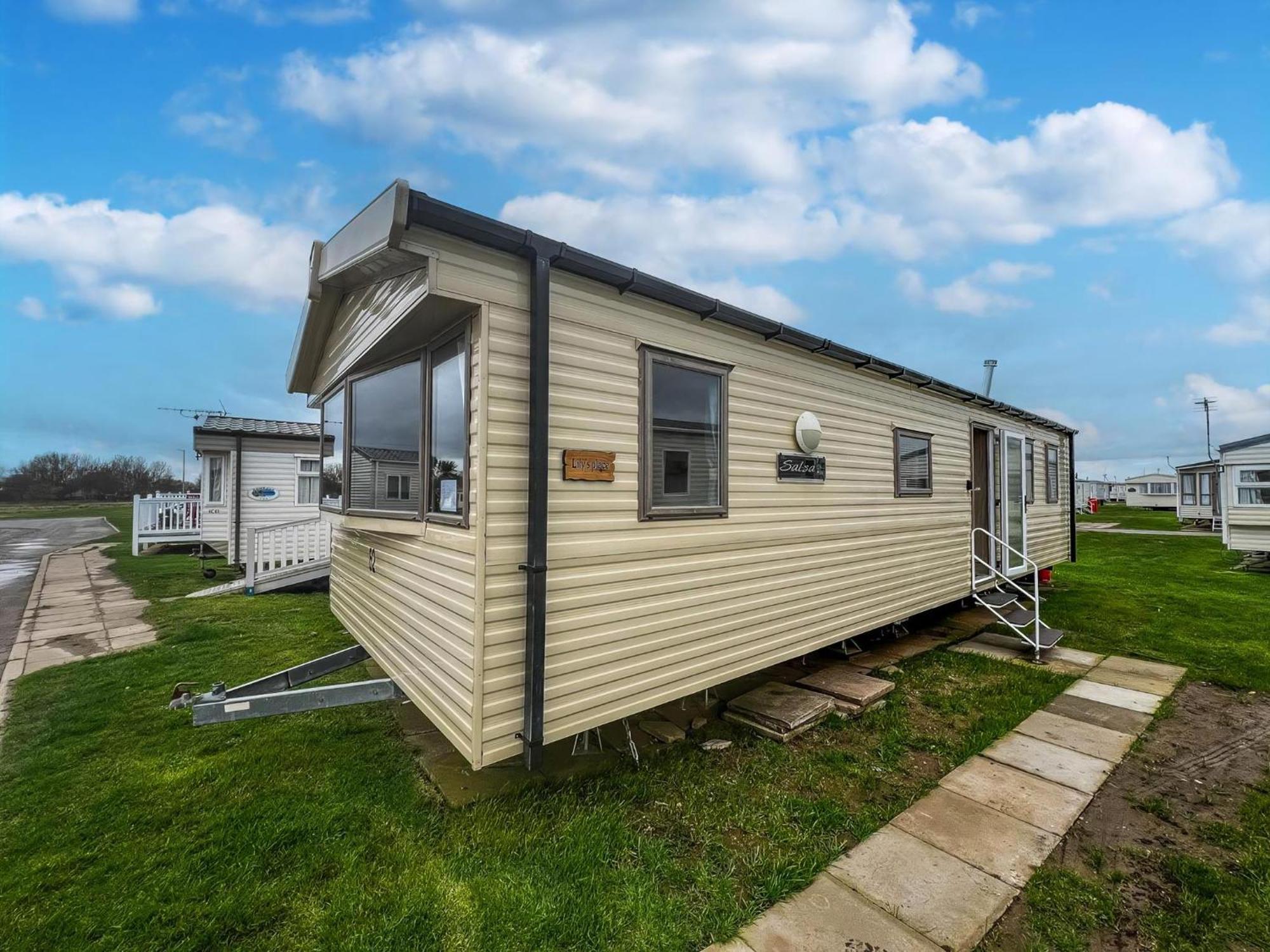 Lovely 6 Berth Caravan For Hire At Barmston Beach Holiday Park Ref 62062Hc Lund エクステリア 写真